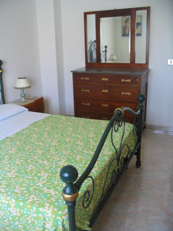 Ferienwohnung Marycarmen Alghero Zimmer foto