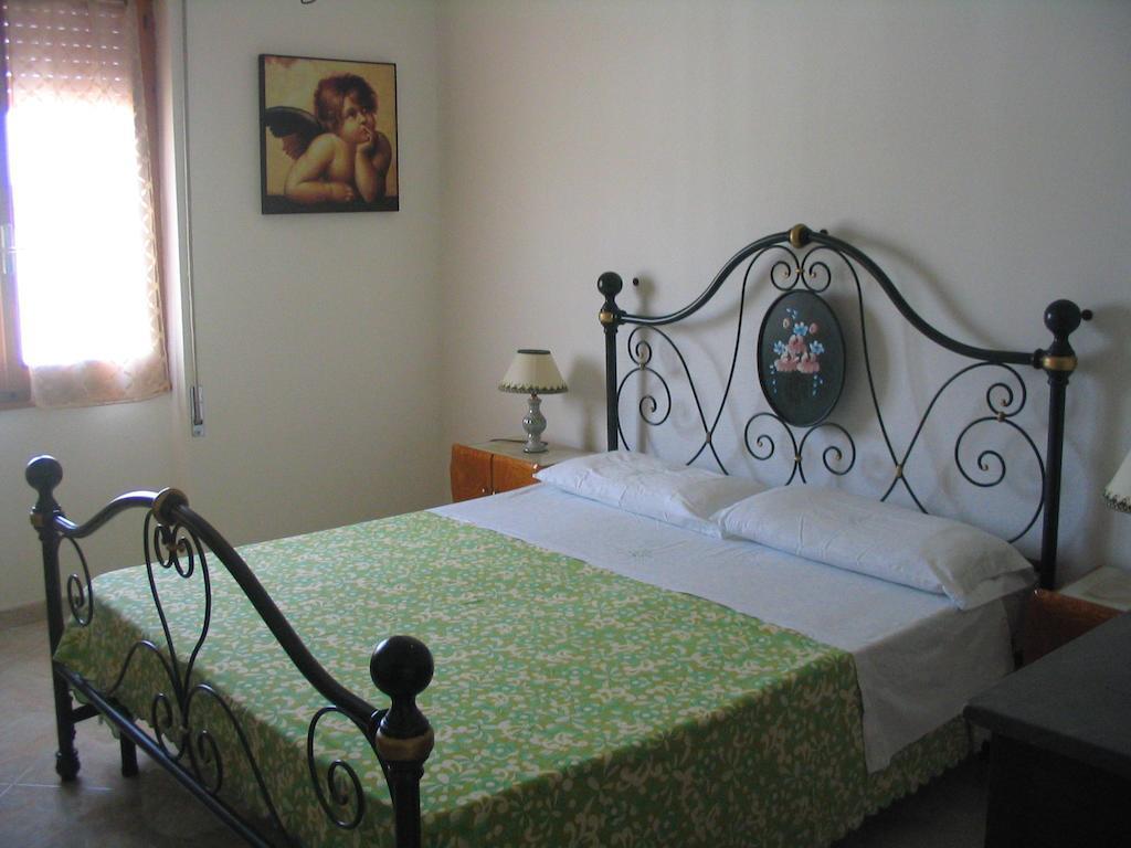 Ferienwohnung Marycarmen Alghero Zimmer foto